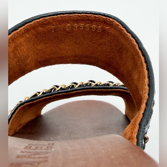 Chanel Logo Black Patent Leather Chain Clogs Wooden Platform Mules EU 39 US8-8.5 - Picture 12 of 14